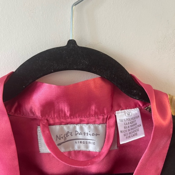 Vintage Night Passion Lingerie Satin Robe - Picture 4 of 9